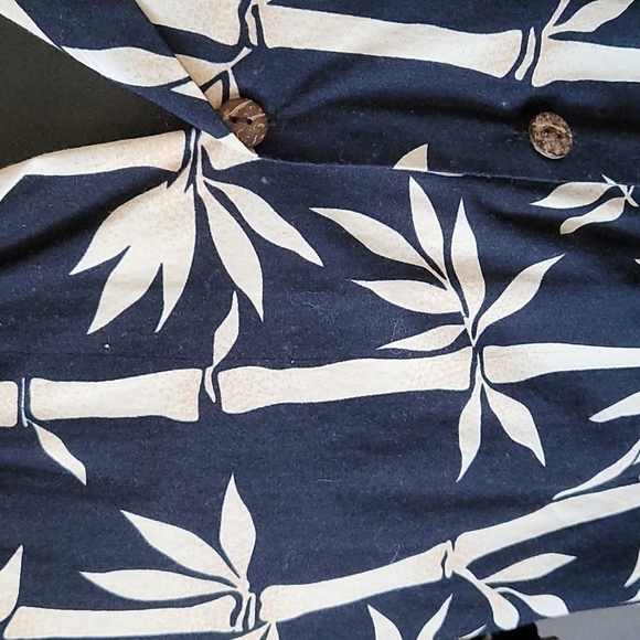 L'Homme Essence navy and cream Hawaiian shirt - Picture 3 of 7
